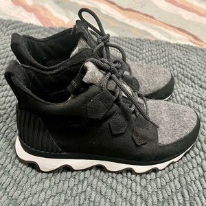 Sorel Kinetic Caribou Sneaker Boot